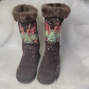 ED HARDY Koi Fish Brown Suede Faux Fur Lined Mid Calf Studded Y2K 90s Boots 7